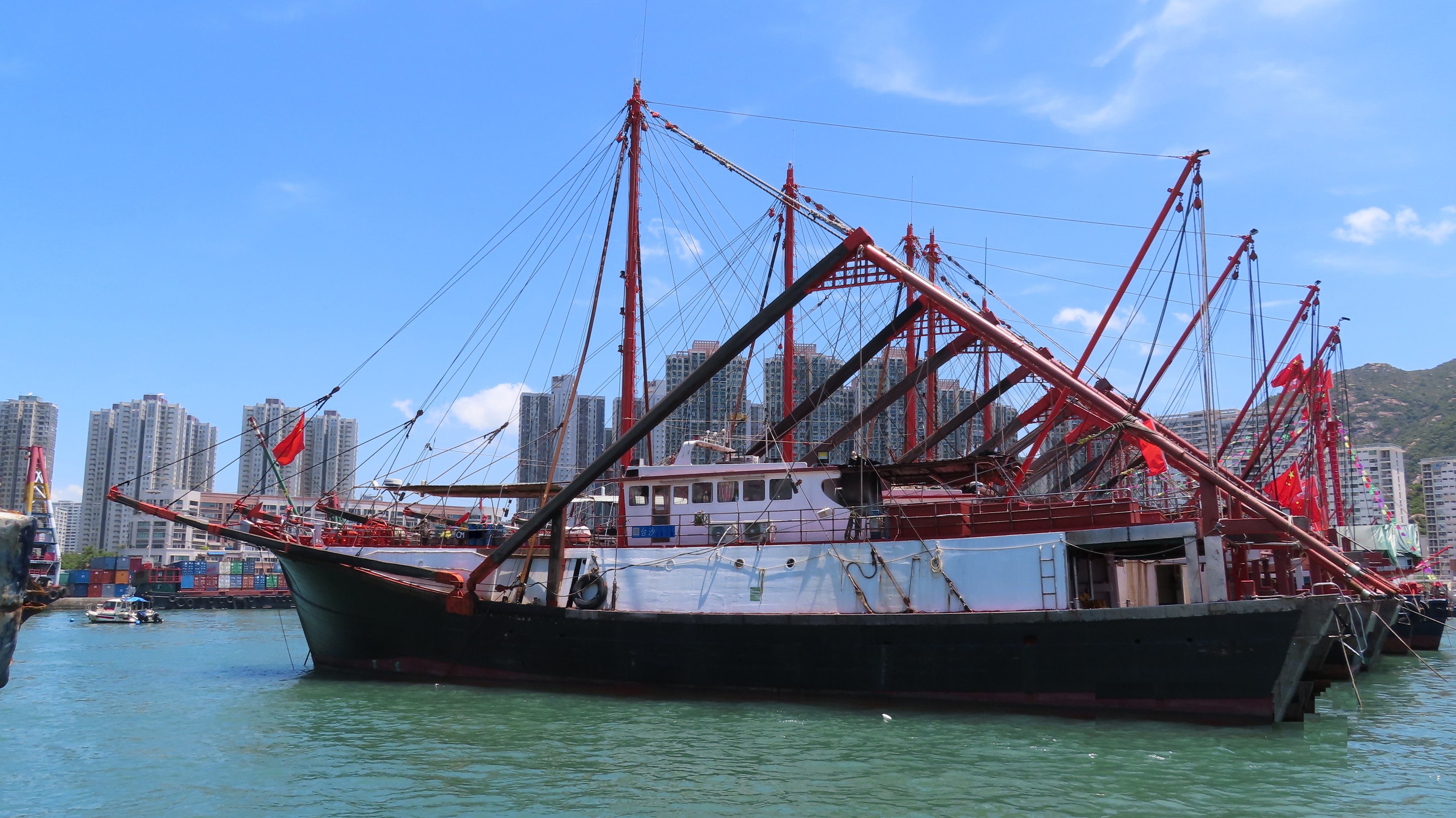 香港渔船| 香港鱼网